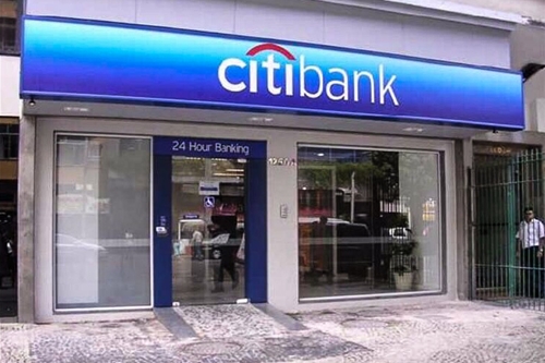 Mobiliário e merchandising
                